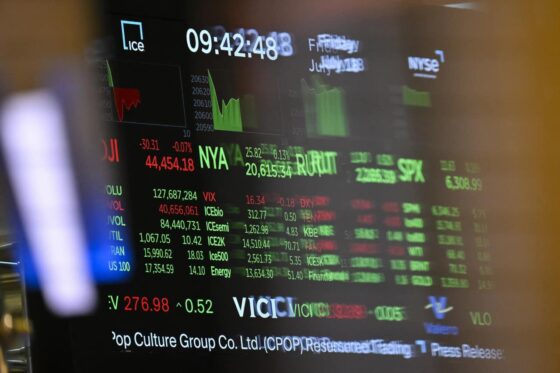 Palantir, Coinbase and these other volatile stocks are too crowded, says JPMorgan. Here’s the trade to make instead.