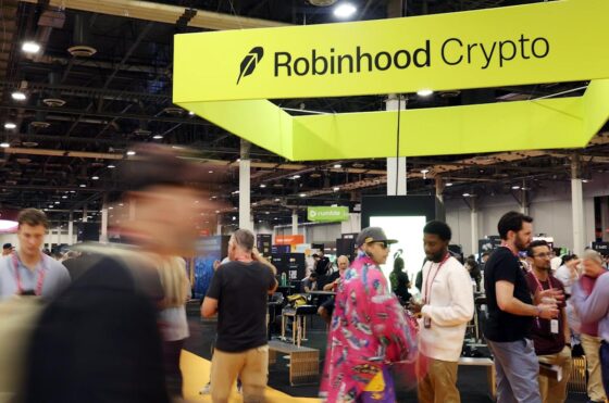 Robinhood’s Crypto Trading Promotions Probed by Florida AG