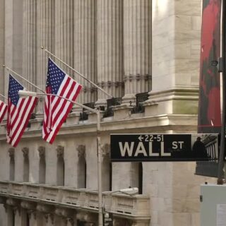 S&P 500, Nasdaq close again at record highs, trade choppy