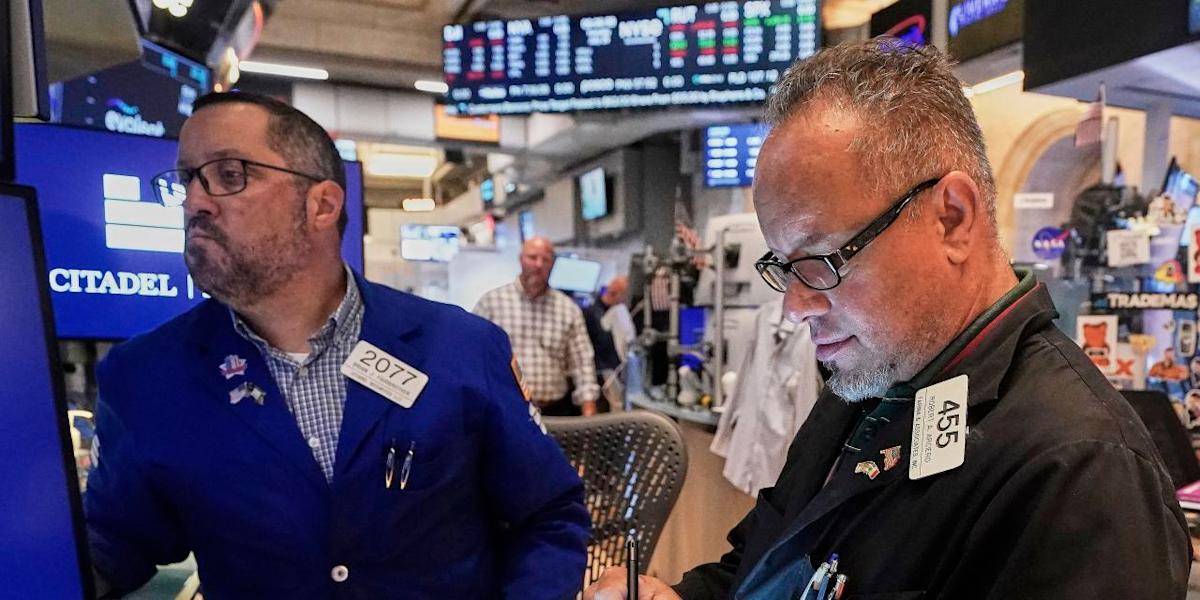 S&P 500 Breaks Winning Streak After U.S.-China Meeting Ends Without a Deal