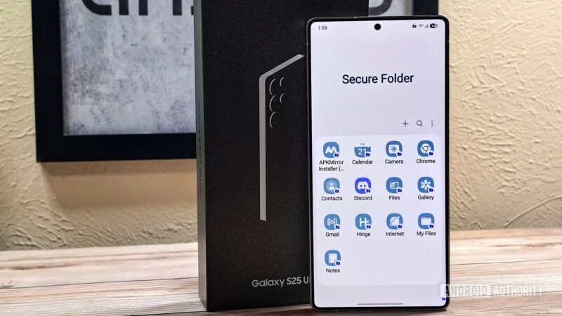 Samsung fixes the Secure Folder flaw that let anyone see what apps you’re hiding