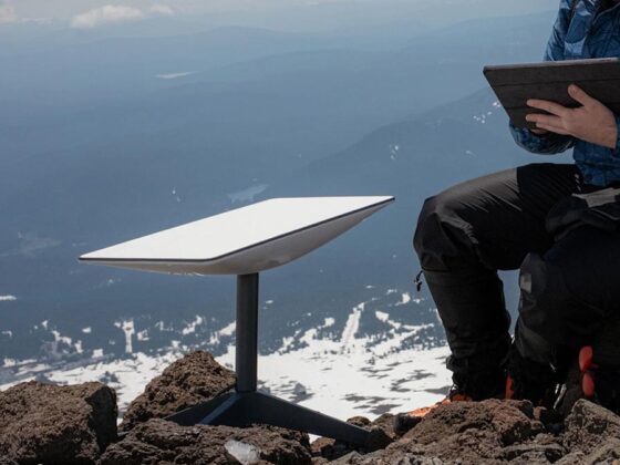 Service returns after over two hours down