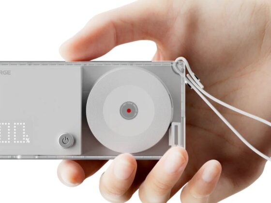 Sharge added a rechargeable battery to its sleek retractable charger