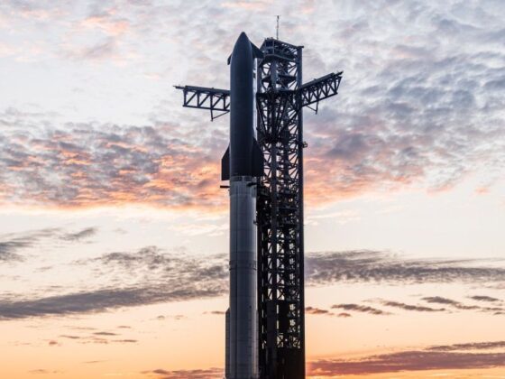SpaceX in talks to raise new funding at 0B valuation