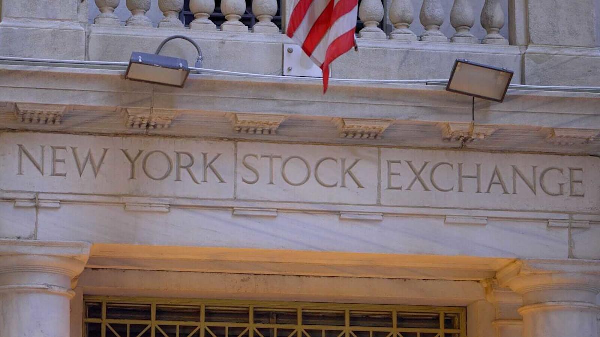 Stocks Pressured by Escalation of Trade Tensions