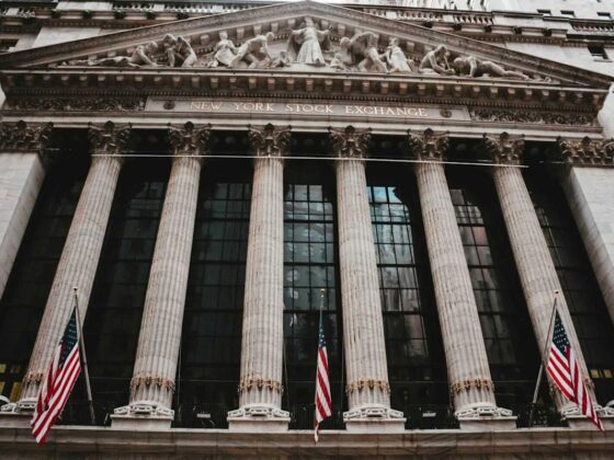 Stock Index Futures Slip With Focus on U.S. PCE Inflation Data