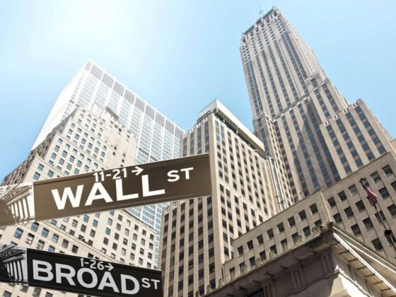 Stocks Supported by Signs of a Resilient US Economy