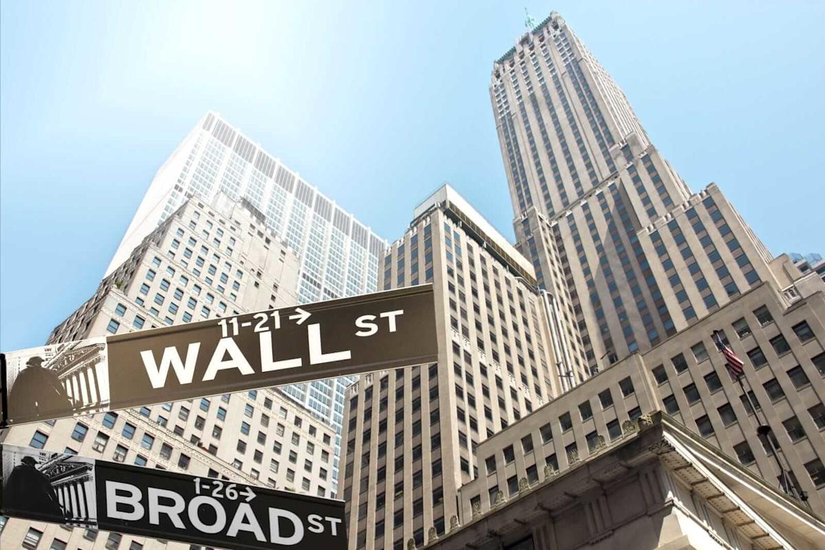 Stocks Supported by Signs of a Resilient US Economy