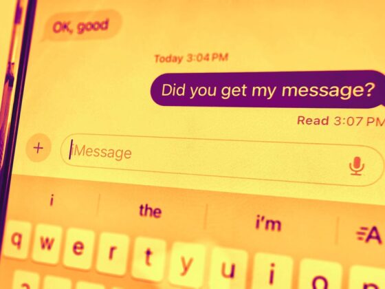 Stop Taking So Long to Reply to Texts. You’re Sabotaging Your Friendships
