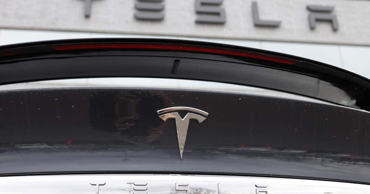 Tesla stock dips as second-quarter earnings reduce investor confidence