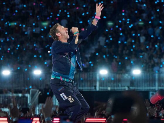 The chaotic viral moment that brought the internet together