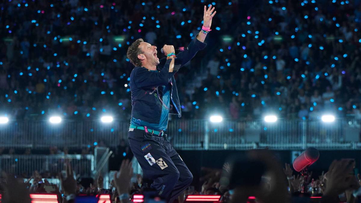 The chaotic viral moment that brought the internet together