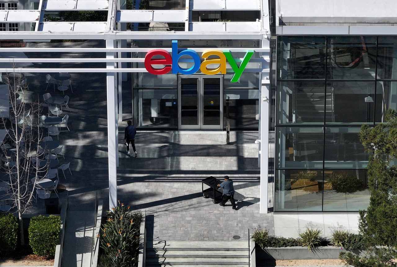 These two online shopping platforms are rallying ahead of Amazon’s earnings