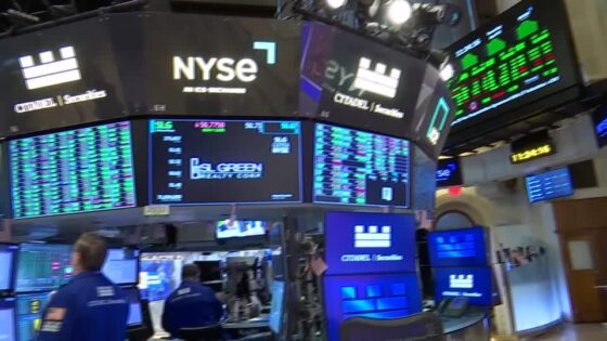 US stocks close lower as earnings weigh; Fed statement on tap