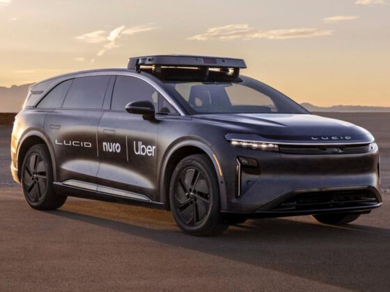 Uber Paying 0M Fare in Robotaxi Deal