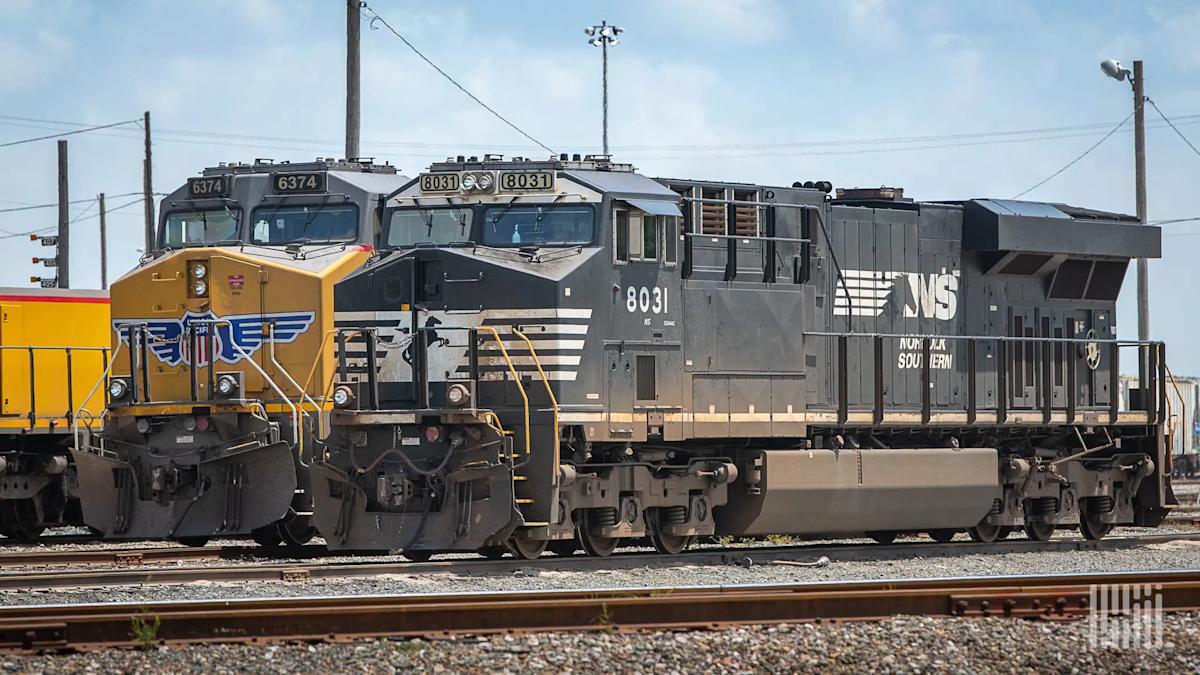 Union Pacific, Norfolk Southern in merger talks: WSJ