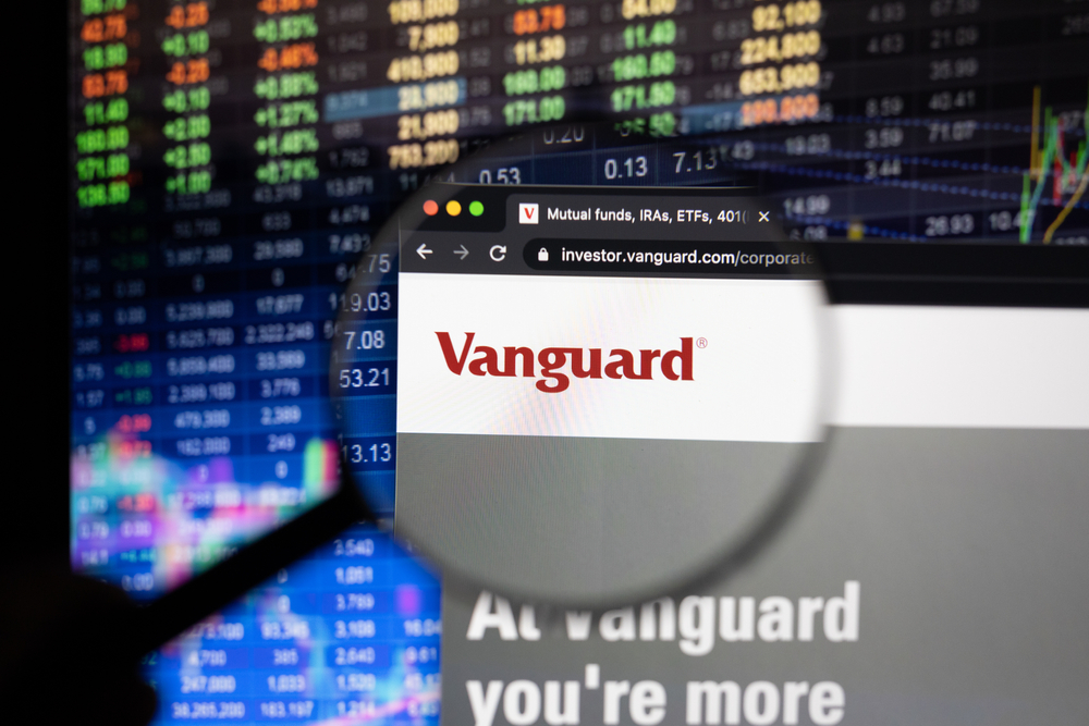 VTI Adds $1.6B in Assets as S 500 Hits New Record High