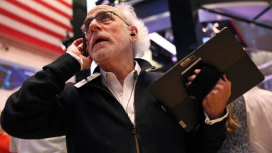 Veteran trader has surprising message on stocks