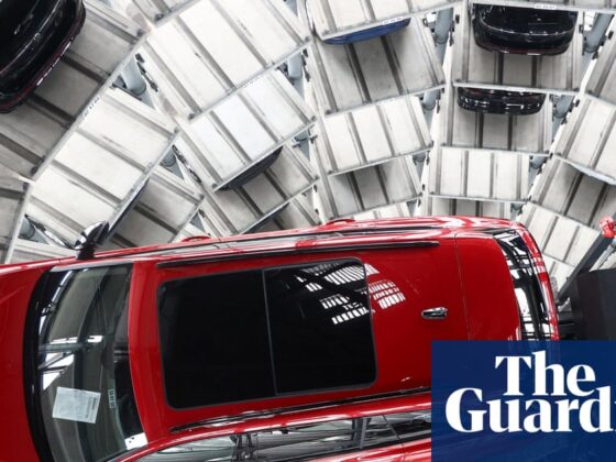Volkswagen takes €1.3bn hit from ‘high costs’ of Trump tariffs | Volkswagen (VW)