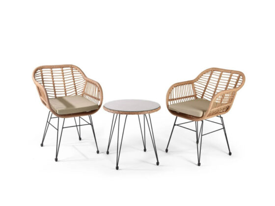 Walmart is selling a 'comfortable' 0 patio set for only 5 that adds 'warmth and elegance' to any backyard