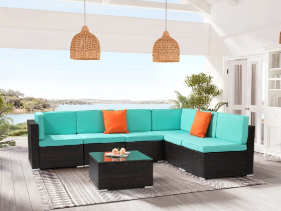 Walmart is selling a 7 7-piece rattan wicker sectional set for 9, and shoppers call it a 'showstopper'