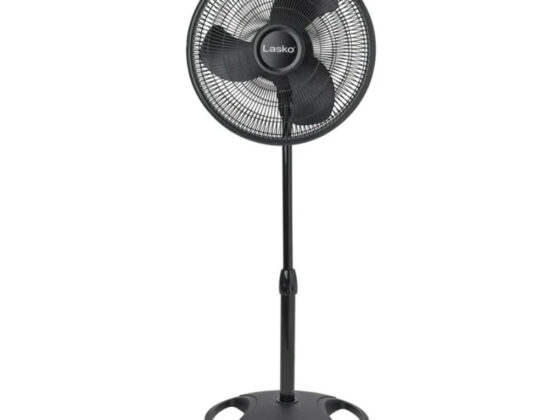 Walmart is selling a ‘sleek’  oscillating fan for  that 'generates a very strong airflow'