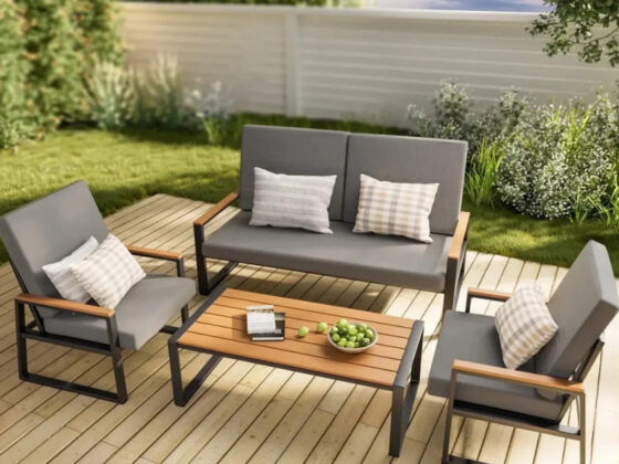 Walmart's bestselling ,100 patio set is on sale for just 0, and shoppers say it's 'comfy' and 'versatile'