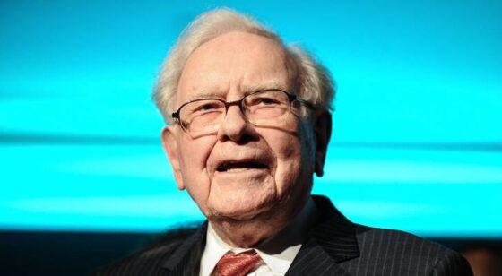 Warren Buffett says the best businesses to own do the same 1 thing — here are 3 examples from the Oracle’s own portfolio