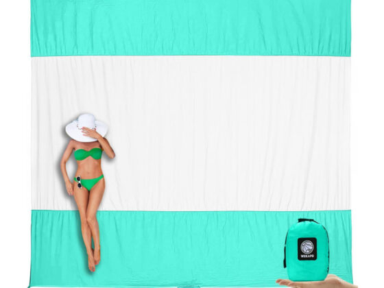 ​​Amazon's bestselling  beach blanket is on sale for , and it's sandproof and water-resistant