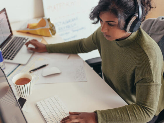 15 Side Gigs That Can Make You Richer Than a Full-Time Job