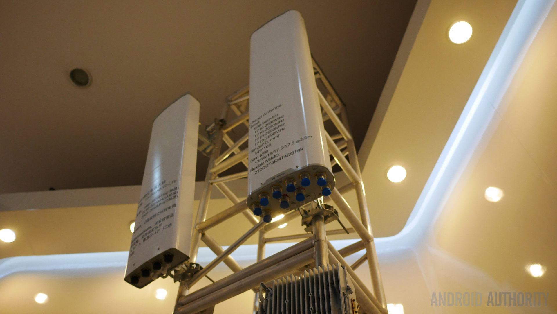 5G TD FDD TDE LTE 4G Connectivity Carrier Network Tower Radio MBB Connected City IoT -15