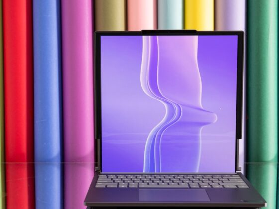 Lenovo’s rollable laptop is the coolest computer I’ve used all year