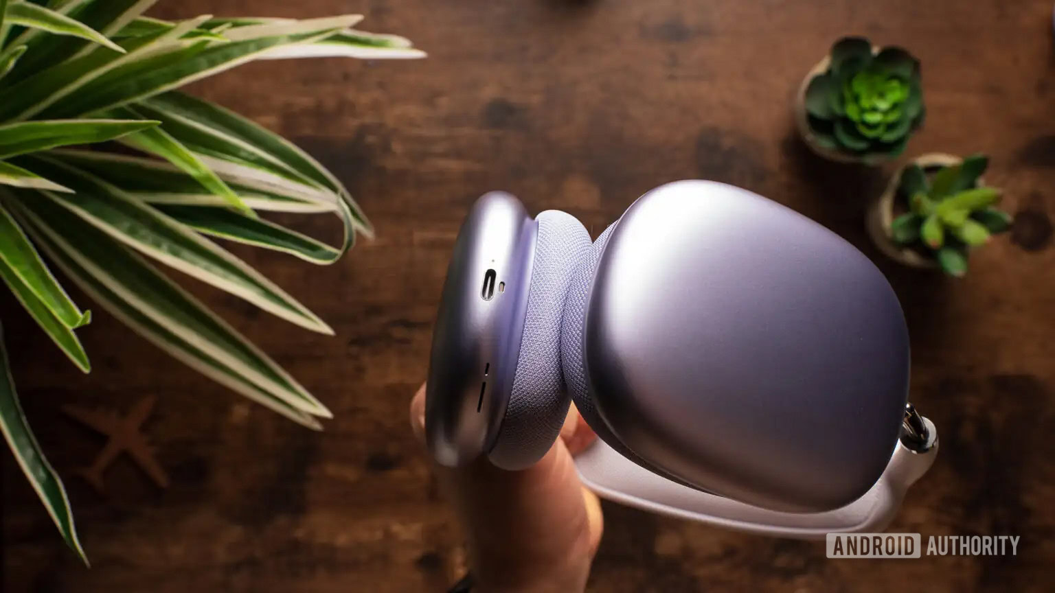 Apple AirPods Max showing USB C port Apple AirPods Max showing USB C port