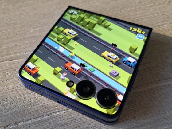 I’ve fallen in love with the Samsung Galaxy Z Flip 7’s cover screen – and it might just become my main way to use a phone