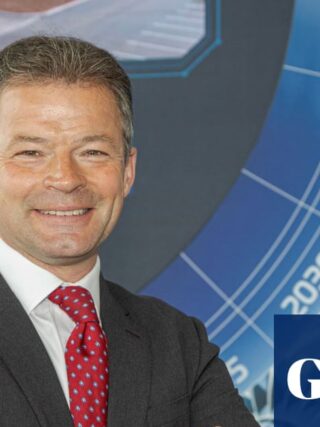 Record salaries for UK chief executives as pay rises for third year in a row | Executive pay and bonuses