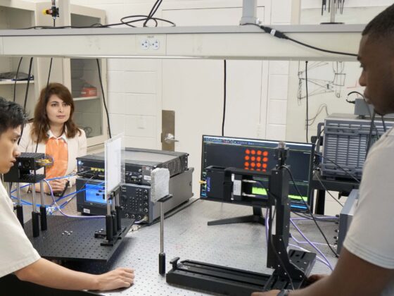 Princeton scientists bend wireless signals around walls, hinting at wild terabit data speeds in homes, cars, and crowded cities