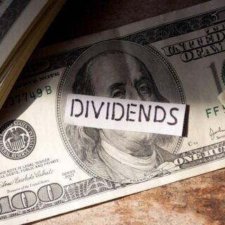 5 Set It and Forget It Dividend Aristocrats for a Lifetime of Income