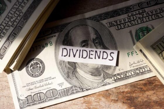 5 Set It and Forget It Dividend Aristocrats for a Lifetime of Income