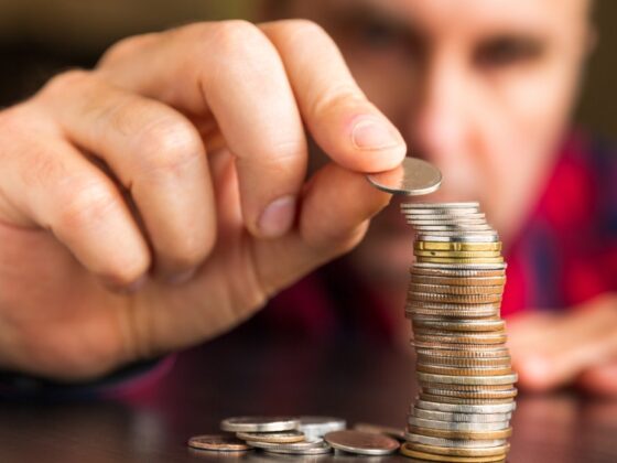 A Son Warned His Mom To Save For Retirement, But She Told Him It’s A Scam. Now She’s Getting Divorced And Is Retired With Nothing Saved