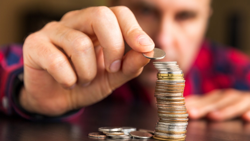 A Son Warned His Mom To Save For Retirement, But She Told Him It's A Scam. Now She's Getting Divorced And Is Retired With Nothing Saved