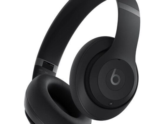 Amazon is selling 'sleek' 0 Beats headphones for just 0, and shoppers say they are 'well-constructed'