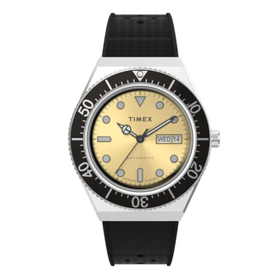 Amazon is selling a 'fantastic' 9 Timex automatic watch for only 6, and buyers 'really like the style'
