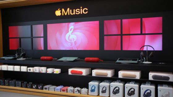 Apple Music aims to rival Spotify with bold strategic move