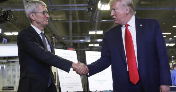 Apple to commit another 0 billion for U.S. manufacturing, White House says