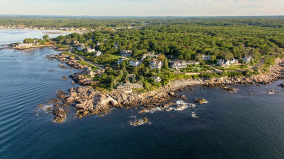 As Americans flock to Canada, a major travel trend is fully reversed