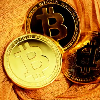 Bitcoin Bull Run At Risk? Binance Whale-To-Exchange Flow Signals Price Correction