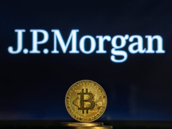 Bitcoin Undervalued Compared To Gold, Fair Value At 6,000: JPMorgan