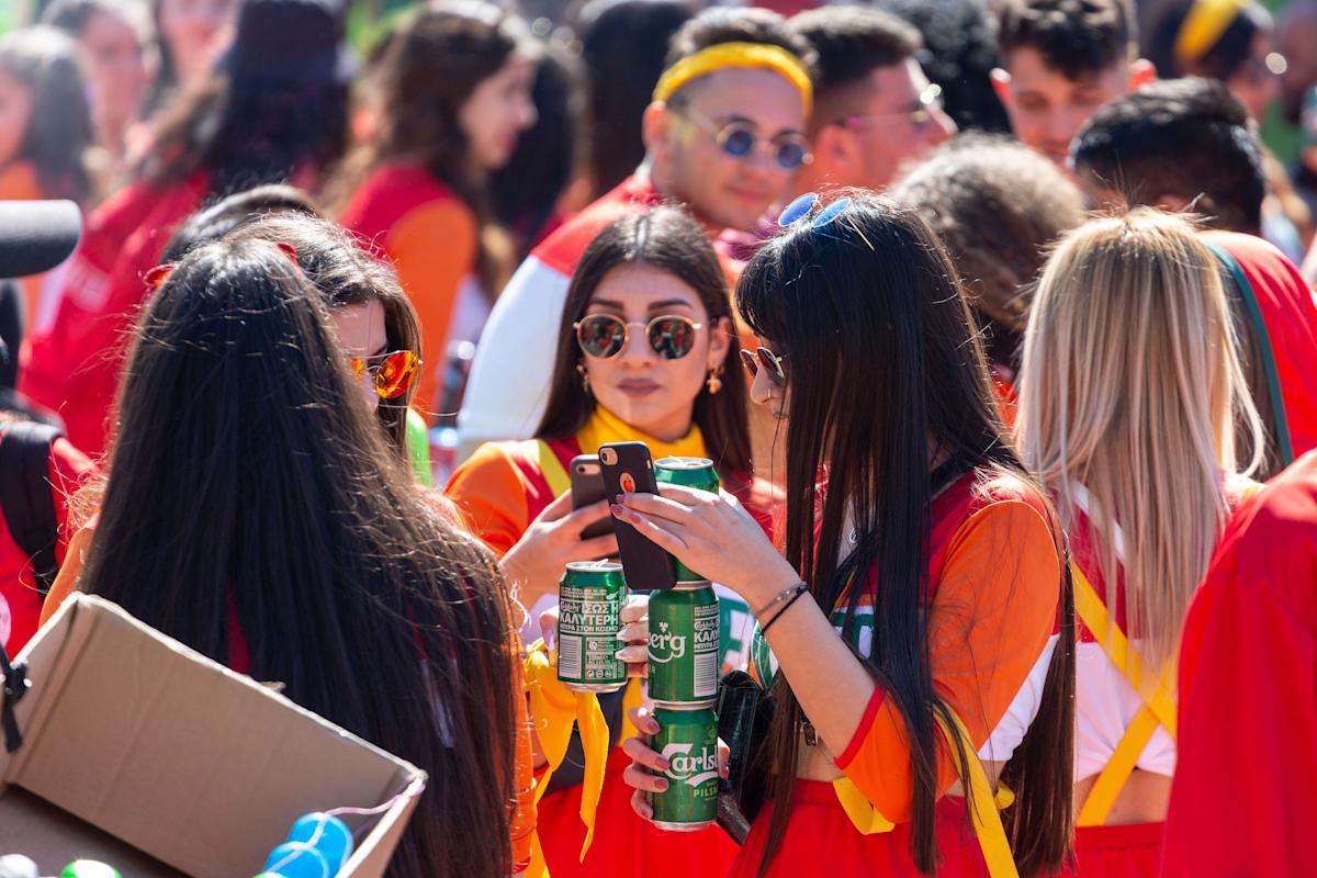 Cisco, AMD, Bullish, Carlsberg and Aviva