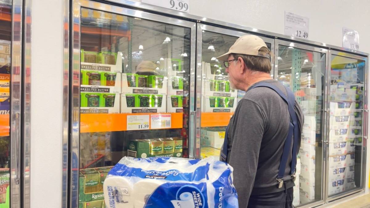 Costco rival launches megastore and membership deal