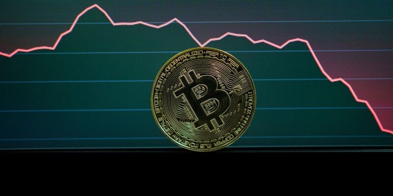 Crypto Market Update: Bitcoin and Ether ETFs Record US.3 Billion in Outflows